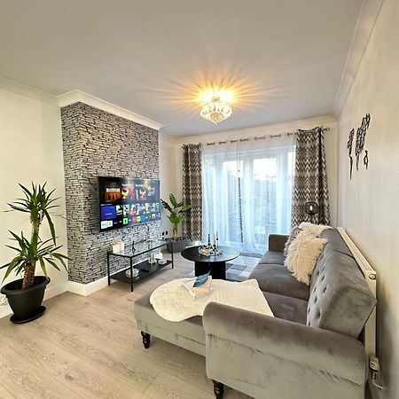 Luxurious Family Home In West Midlands Northfield Zewnętrze zdjęcie