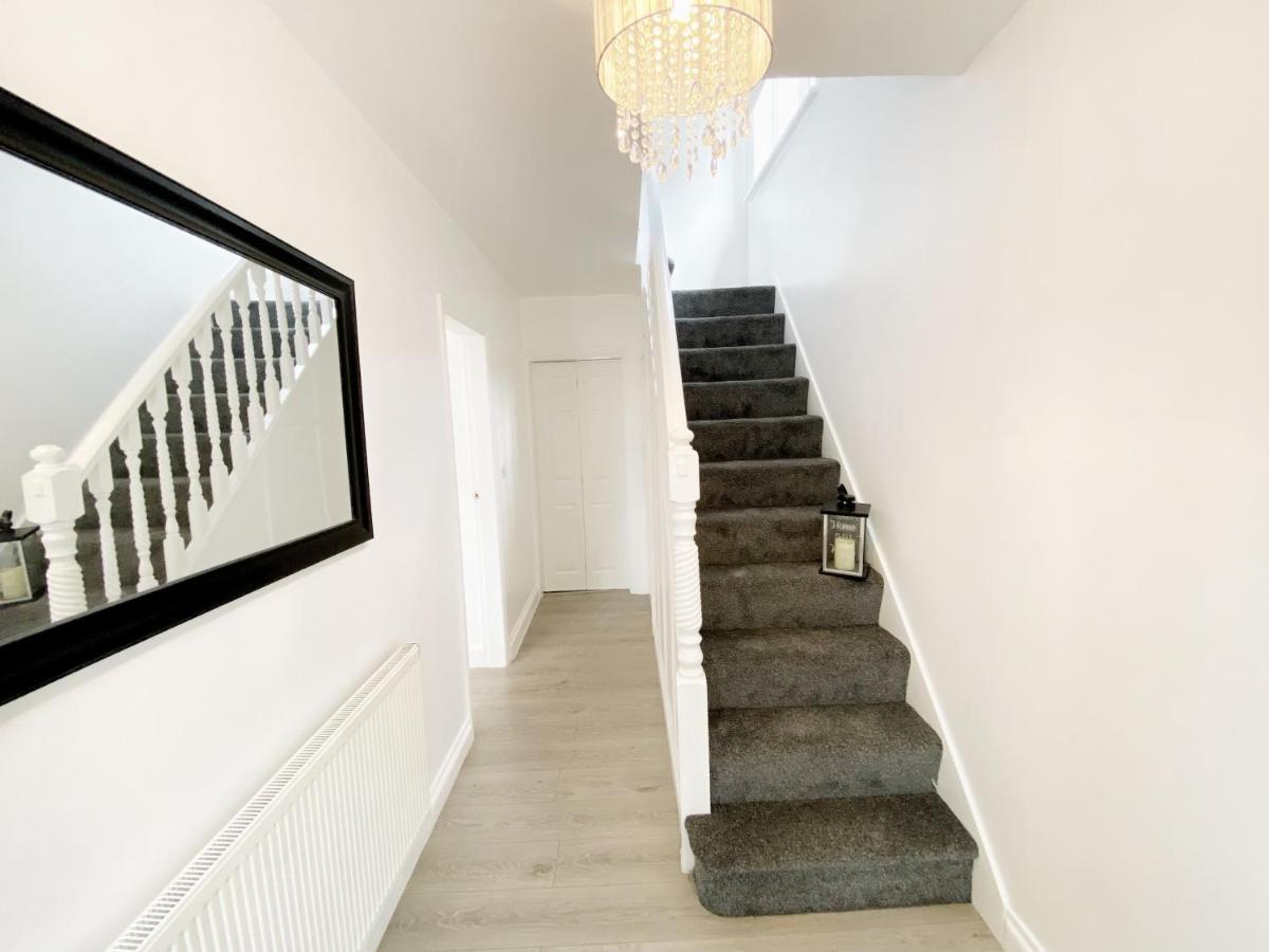 Luxurious Family Home In West Midlands Northfield Zewnętrze zdjęcie